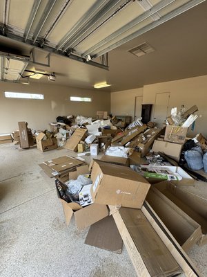 Garage Clean-out - This garage clean out was a client that was moving into their new home and had well over 500 boxes for us ! This job took us 1 hour. Garage Clean-out - This garage clean out was a client that was moving into their new home and had well over 500 boxes for us ! This job took us 1 hour.