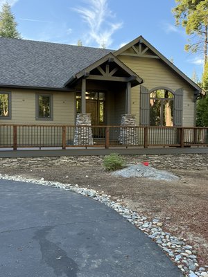 Exterior painting - This project was done in the mountain area, we are fully committed and equipped to take on any size project, we take a lot of pride in our finishing work, we love custom projects. Exterior painting - This project was done in the mountain area, we are fully committed and equipped to take on any size project, we take a lot of pride in our finishing work, we love custom projects.
