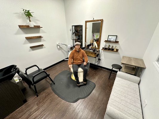 Barber Suite
-exclusive service - Barber Suite Barber Suite
-exclusive service - Barber Suite