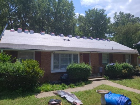 Henrico, Virginia roof replacement - Adding a new roof adds curb appeal!