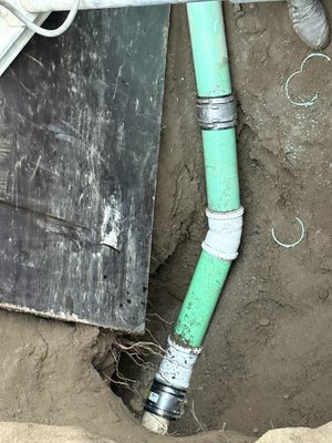 Spokane Sewer Spot Repair - We dug down to expose the broken section of the sewer pipe. We then removed the brown section and installed new piping. Spokane Sewer Spot Repair - We dug down to expose the broken section of the sewer pipe. We then removed the brown section and installed new piping.