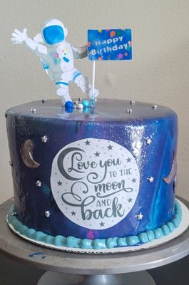 Birthday Cakes - custom cakes and dessert table