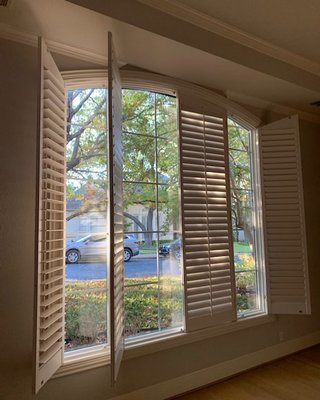 Window Cleaning - We Do Windows — Inside and Outside Home or High-Rise
Just like a pair of glasses, widows get dirty, smudged and covered with a light-diminishing film. Each time our clients have their windows cleaned, they’re elated at how everything looks fresher and cleaner.
Our window team uses the right equipment and safe, environmentally friendly chemicals to give your windows the clean and clear look that you desire. We suggest window cleaning twice a year to keep your home or office looking beautiful.
Cleaning window glass with specialized solution
Removing, cleaning, and replacing window screens
Cleaning of window sills, tracks, and frames
Drying each window to remove streaks and drips
Two medium-sized panes (regular cost)
Larger windows or additional panes (additional cost) Window Cleaning - We Do Windows — Inside and Outside Home or High-Rise
Just like a pair of glasses, widows get dirty, smudged and covered with a light-diminishing film. Each time our clients have their windows cleaned, they’re elated at how everything looks fresher and cleaner.
Our window team uses the right equipment and safe, environmentally friendly chemicals to give your windows the clean and clear look that you desire. We suggest window cleaning twice a year to keep your home or office looking beautiful.
Cleaning window glass with specialized solution
Removing, cleaning, and replacing window screens
Cleaning of window sills, tracks, and frames
Drying each window to remove streaks and drips
Two medium-sized panes (regular cost)
Larger windows or additional panes (additional cost)