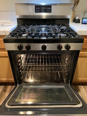 Kitchen Deep Cleaning - This Kitchen got the love and cleanliness it deserves! Call us today and make yours next ✨ Kitchen Deep Cleaning - This Kitchen got the love and cleanliness it deserves! Call us today and make yours next ✨