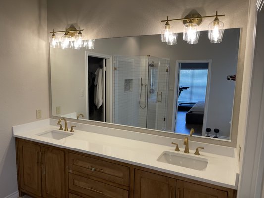 Mirrors - With a keen eye for design and precision, we craft custom mirror that not only amplify the aesthetics of your bathroom but also add practicality and light to the room. Our team is committed to providing you with the ideal mirror solutions that enhance your daily routine and elevate your bathroom's appeal.