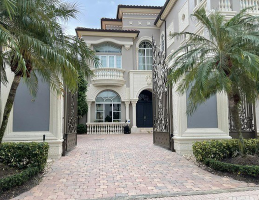 Residential Renovation - Interior and Exterior Painting - We specialize in commercial construction and large residential remodels, renovations, and construction. Call today to schedule an estimate!