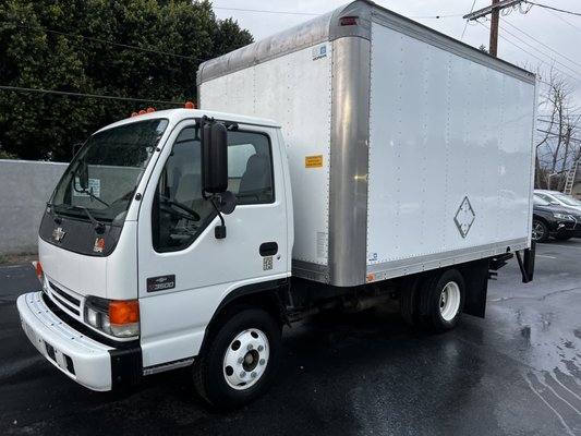 2004 Chevrolet W3500 Box truck - Hello, I was selling my 2004 Chevrolet W3500 with a clean title in hand and smogged. The box truck is 12ft long by 9 ft tall everything works great with no issues at all 13,000 miles original you can check the fantastic carfax truck ready for work lift gate is good for 2,500LB
One owner since brand new
$21,900
VIN: 4KBB4B1U84J802763
Spanish (626)241-3524
English (626)392-6463 2004 Chevrolet W3500 Box truck - Hello, I was selling my 2004 Chevrolet W3500 with a clean title in hand and smogged. The box truck is 12ft long by 9 ft tall everything works great with no issues at all 13,000 miles original you can check the fantastic carfax truck ready for work lift gate is good for 2,500LB
One owner since brand new
$21,900
VIN: 4KBB4B1U84J802763
Spanish (626)241-3524
English (626)392-6463