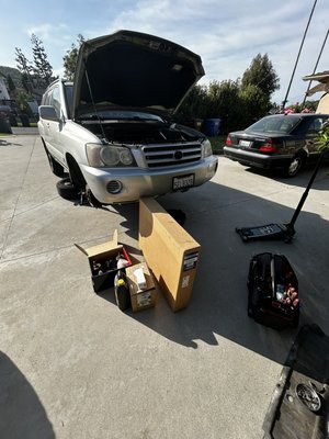 2002 Toyota Highlander - This vehicle had no AC an entire engine assembly would move forward and backwards when going from drive to reverse the AC compressor/condenser and motor mounts were replaced Vehicle has AC and runs perfectly fine now Customer happy 2002 Toyota Highlander - This vehicle had no AC an entire engine assembly would move forward and backwards when going from drive to reverse the AC compressor/condenser and motor mounts were replaced Vehicle has AC and runs perfectly fine now Customer happy