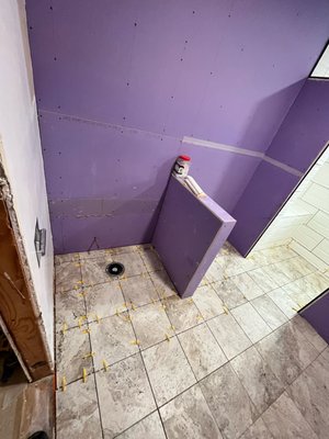 MUDDING & PRIMING BATHROOM REMODEL - MUDDING & PRIMING BATHROOM REMODEL