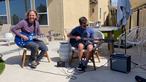 Guitar lessons - First guitar lesson is free! in person guitar lessons: beginner to expert levels Guitar lessons - First guitar lesson is free! in person guitar lessons: beginner to expert levels