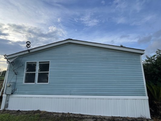 Mobile Home Skirting - This was a 3ft White Vinyl Skirting job we completed in June 2022. This was a 26ft by 76 ft Mobile Home we replaced both top plate and bottom plate and rails and put in stabilizers for added support. Call today if your looking for.a reliable company to get you a free quote and inspection. Mobile Home Skirting - This was a 3ft White Vinyl Skirting job we completed in June 2022. This was a 26ft by 76 ft Mobile Home we replaced both top plate and bottom plate and rails and put in stabilizers for added support. Call today if your looking for.a reliable company to get you a free quote and inspection.