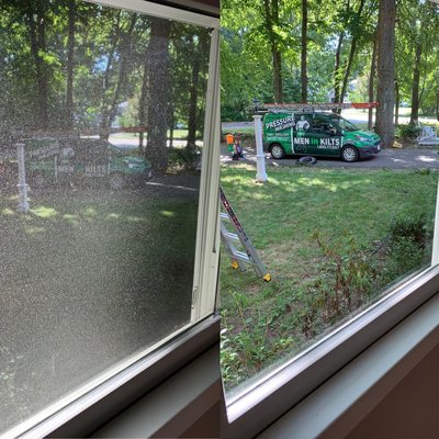 Window Cleaning - Window cleaning is an all year round improvement to your home! Value that you can see. Using innovative tools and processes, Men In Kilts can reach the places others won’t and clean areas they can’t find.
We collaborate with global cleaning partners to stay ahead of industry trends.