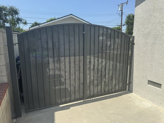 Gate replacement - Gates with a screen and fence Gate replacement - Gates with a screen and fence