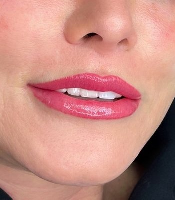 Lip Blush - Lip Blush is a semi-permanent tattoo technique that enhances the natural color and shape of the lips, giving them a more defined and refreshed appearance. Lip Blush - Lip Blush is a semi-permanent tattoo technique that enhances the natural color and shape of the lips, giving them a more defined and refreshed appearance.