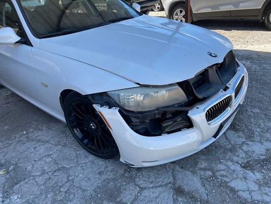 Collision Repair - We can work all types of vehicles .
if the insurance company declares the vehicle is total loss. we can work for the maximum that the insurance pays.