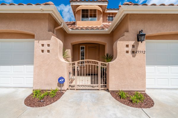 Via Puebla - Redhawk Temecula - Lovely Redhawk home with downstairs master bedroom, open floorplan and a 3 car garage. Via Puebla - Redhawk Temecula - Lovely Redhawk home with downstairs master bedroom, open floorplan and a 3 car garage.