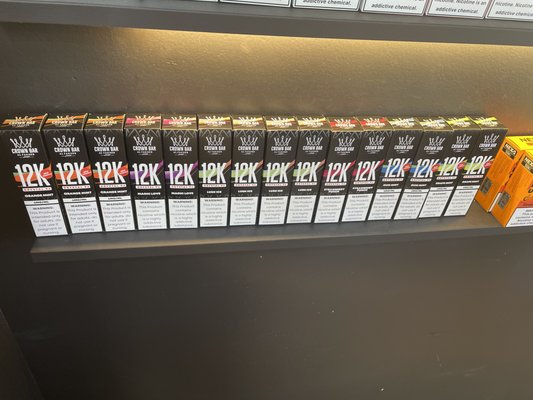CROWN BAR AL FAKHER VAPES - Now available flavors of ALFALHER CROWN BAR:
Orange Mint,
Magic Love,
Lush Ice,
Strawberry Punch,
Gum Mint,
Grape Mint CROWN BAR AL FAKHER VAPES - Now available flavors of ALFALHER CROWN BAR:
Orange Mint,
Magic Love,
Lush Ice,
Strawberry Punch,
Gum Mint,
Grape Mint