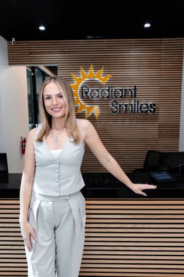 Radiant Smiles Office - Welcome to Radiant Smiles Dental Office. We have a passion to go above and beyond for our patients. Our Doctors are fueled to help others and make patient care our #1 priority. Here at Radiant Smiles you can receive all your comprehensive dental care all under one roof. Call us to schedule (702) 452-3552 so we can help you achieve your Radiant Smiles. Radiant Smiles Office - Welcome to Radiant Smiles Dental Office. We have a passion to go above and beyond for our patients. Our Doctors are fueled to help others and make patient care our #1 priority. Here at Radiant Smiles you can receive all your comprehensive dental care all under one roof. Call us to schedule (702) 452-3552 so we can help you achieve your Radiant Smiles.