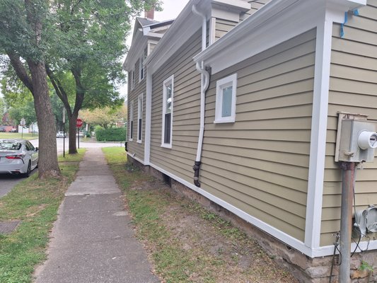 Exteroir refresh, 2 sides complete, 2 more to go. - The exterior was in bad shape. Three new decks, new soffits, reparing or replacing damage wood and fresh coat of paint.