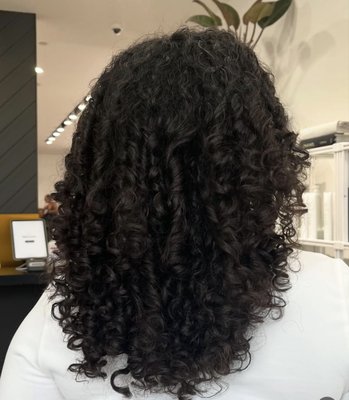 Curly haircut - Limón Salon is an award-winning hair salon specializing in personalized haircuts, blowouts, color, lived-in & dimensional blonding, extensions, smoothing and treatments. Curly haircut - Limón Salon is an award-winning hair salon specializing in personalized haircuts, blowouts, color, lived-in & dimensional blonding, extensions, smoothing and treatments.