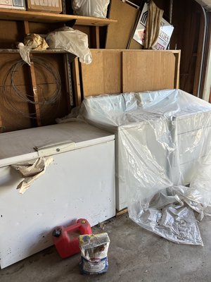 Storage unit Cleanout.. - This person had two full storage units that we cleaned out. Storage unit Cleanout.. - This person had two full storage units that we cleaned out.