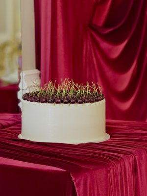 Dark Cherries - A stunning 14" cake, beautifully topped with rich, dark red cherries.
