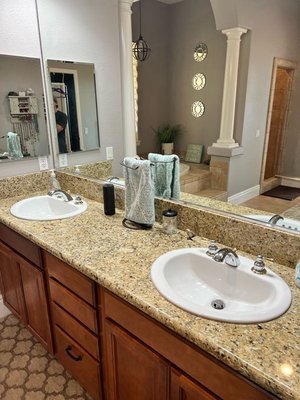 Deep Clean of 4000 sq ft house - This customer came to us with his large residence needing a deep cleaning, as it had been over a year since it had been professionally cleaned. He had tried a couple of cheaper cleaning company options before using our service and had problems with the cleaners using his equipment, trying to multitask on their phone and not finishing the job to completion. Banner Cleaning Services brings the highest quality cleaning you can find in San Diego. We are a referral agency that takes pride in connecting professional cleaners with customers that are tired of using low quality cleaning companies. Call us today to learn more!