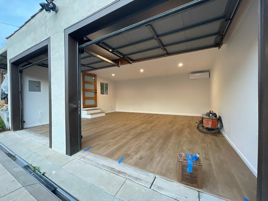 Garage Remodeling - Burbank - this project of Garage Conversion with a room addition to build a guest house for guests and as a rental property.
We specialize in room additions and ADU/garage conversions, our experience helps us to provide you quality work and good service at reasonable prices