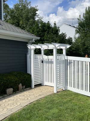 PVC fence - Discover the durability and versatility of PVC fencing through these installation photos. Our gallery showcases the precision and expertise behind each PVC fence project. From sleek contemporary designs to timeless classics, we specialize in installing PVC fences that combine style with practicality. Let us enhance your property with a fence that stands the test of time PVC fence - Discover the durability and versatility of PVC fencing through these installation photos. Our gallery showcases the precision and expertise behind each PVC fence project. From sleek contemporary designs to timeless classics, we specialize in installing PVC fences that combine style with practicality. Let us enhance your property with a fence that stands the test of time