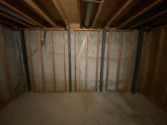 Steel I Beam Installation - Steel I Beam installation in a customer home using Gorilla Braces.
