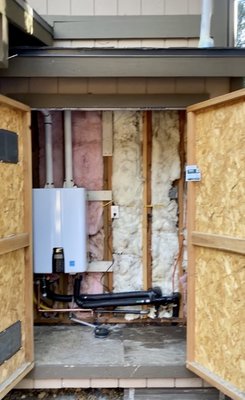 Tankless Water Heaters - Converting your water heater  to a tankless model￼ Is a valuable upgrade it to any home￼. These units last longer￼, Use less energy, Offer endless hot And can reduce utility bills￼.￼ 24/7 plumbing and router Hesperia Has trained professionals That do the absolutely cleanest Tankless installs in town￼￼. Not to mention our affordable Pricing. Call for a free estimate today￼ !