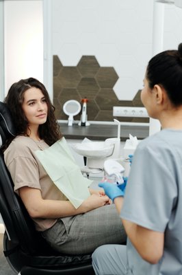 Smile Makeover - Is your smile showing the effects of wear, time, dental problems or personal habits? You may be ready to improve the appearance of your mouth and teeth, but you might not be sure where to start. Instead of giving up, call our office to schedule an appointment with our dentists for an examination and consultation for a smile makeover.
A smile makeover consists of a combination of cosmetic and restorative dental treatments to help you achieve the look that you want. Those treatments may include:
Dental bonding
Dental bridges or crowns
Dental implants
Fillings
Dentures
Teeth whitening
Dental veneers Smile Makeover - Is your smile showing the effects of wear, time, dental problems or personal habits? You may be ready to improve the appearance of your mouth and teeth, but you might not be sure where to start. Instead of giving up, call our office to schedule an appointment with our dentists for an examination and consultation for a smile makeover.
A smile makeover consists of a combination of cosmetic and restorative dental treatments to help you achieve the look that you want. Those treatments may include:
Dental bonding
Dental bridges or crowns
Dental implants
Fillings
Dentures
Teeth whitening
Dental veneers