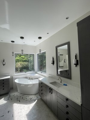 Bathroom remodels with all new electrical. - Kitchen and bathroom remodels are one of the focus areas of Redland Electric. We work with the customer directly to come up with a design and style that suits the customers dreams. We also work with designers and general contractors to make the electrical design become reality. Bathroom remodels with all new electrical. - Kitchen and bathroom remodels are one of the focus areas of Redland Electric. We work with the customer directly to come up with a design and style that suits the customers dreams. We also work with designers and general contractors to make the electrical design become reality.