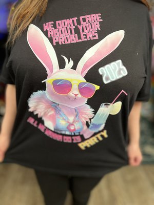 Full-color apparel printing service - This is a sample of a full color print 11 x 17 on a 100% cotton soft style unisex t-shirt. Full-color apparel printing service - This is a sample of a full color print 11 x 17 on a 100% cotton soft style unisex t-shirt.