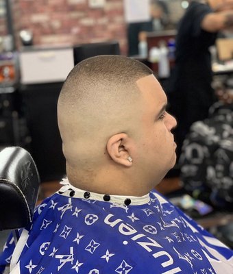 City Boyz Barbershop haircuts - Traditional southern comfort-feel barber shop . With plenty of good vibes and great haircut s. 8 fully licensed barbers at your service with great skills at the art of barbering.
