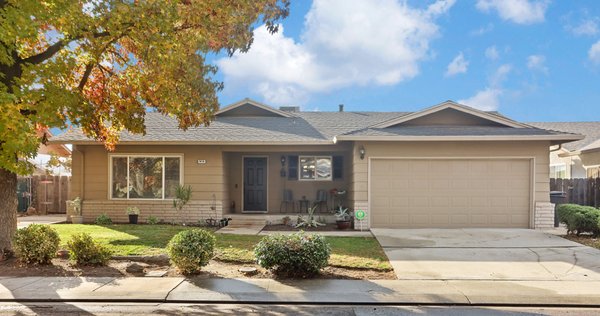 My Listing 20 days on the Market: Come with your best Offer!!! - Price Improvement home in back of Macy’s parking structure and up the street from O’Brien’s market. RV access and parking alongside the other side of the home available. LOCATED in a quiet neighborhood, in bsck of a busy street. A couple of blocks from the freeway and plenty of restaurants within a couple of miles away My Listing 20 days on the Market: Come with your best Offer!!! - Price Improvement home in back of Macy’s parking structure and up the street from O’Brien’s market. RV access and parking alongside the other side of the home available. LOCATED in a quiet neighborhood, in bsck of a busy street. A couple of blocks from the freeway and plenty of restaurants within a couple of miles away