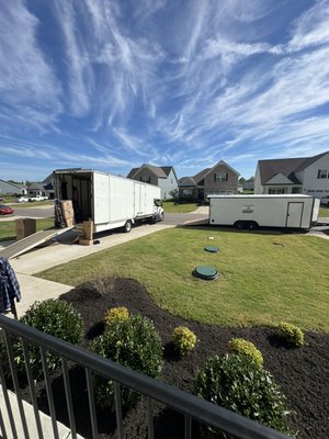 Local and Long Distance Moving Services - 10% Military Discount Available! Proudly servicing Clarksville, Nashville, Bowling Green, and
surrounding areas. We offer a variety of services including local and long distance moves, packing
services, and more. Call or text (931) 346-1046 for a free quote.