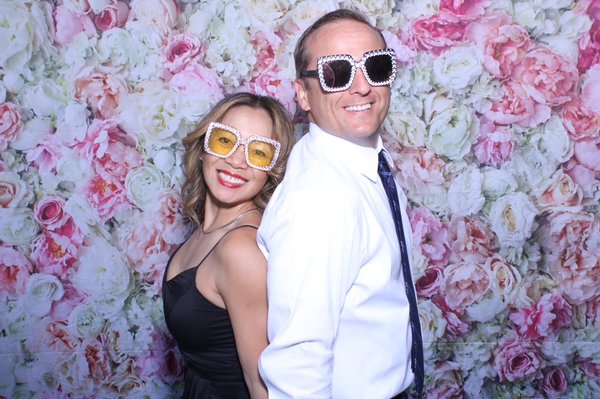Beauty Mirror Photo Booth - Our Beauty Mirror Photo Booth is sure to add elegance and glam to your event. Beauty Mirror Photo Booth - Our Beauty Mirror Photo Booth is sure to add elegance and glam to your event.