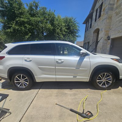 SUV and Large Cars - Exterior Detail and Interior. It takes like 3 or 4 hours on each car SUV and Large Cars - Exterior Detail and Interior. It takes like 3 or 4 hours on each car