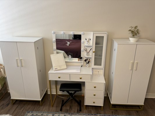 Furniture Assembly - 🔧 Furniture Assembly Made Simple!
Don’t stress over complicated instructions or missing tools—our experts handle it all. From bookshelves to dressers and more, we assemble your furniture quickly, correctly, and with care, so you can enjoy it right away.
✨ Fast & efficient assembly
✨ Professional and reliable service
✨ Stress-free results every time
Book your furniture assembly today and let us do the hard work for you!