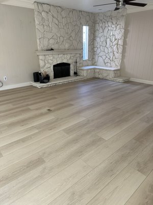 Some of SPC and LVP ,Vinyl planks flooring. - Here’s some of completed jobs using vinyl planks ,some of them is SPC and some are LVP. There’s regular floors also some stairs that was remodeled with the same flooring. Some of SPC and LVP ,Vinyl planks flooring. - Here’s some of completed jobs using vinyl planks ,some of them is SPC and some are LVP. There’s regular floors also some stairs that was remodeled with the same flooring.
