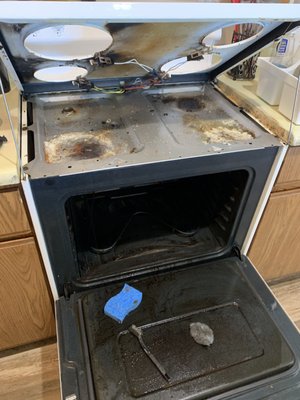 Deep Cleaning of Stove top and Oven - This type of electronic stove burner that features coils often don't get cleaned properly as they should with food residue getting into hard to reach places. Here with spotless maids we can do it for you. Deep Cleaning of Stove top and Oven - This type of electronic stove burner that features coils often don't get cleaned properly as they should with food residue getting into hard to reach places. Here with spotless maids we can do it for you.