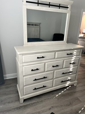 Pad and wrap customers furniture! - This is how we take care of our customers and their household goods to prevent any damages ! Movers who help moving less stressful ! Pad and wrap customers furniture! - This is how we take care of our customers and their household goods to prevent any damages ! Movers who help moving less stressful !