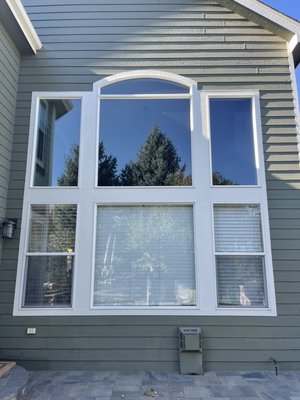 Change it up a bit! - Homeowner wanted to get rid of the old builder grade vinyl windows and upgrade to fiberglass windows, while doing a small change to add more uniformity to their home. Change it up a bit! - Homeowner wanted to get rid of the old builder grade vinyl windows and upgrade to fiberglass windows, while doing a small change to add more uniformity to their home.