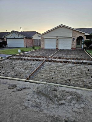New driveway complete replacement - This is a driveway replacement all way to the street we follow the city rules and blueprints we offer a quality work clean and go with the schedule