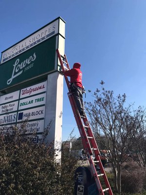 Yadkinville shopping center - No job is to big for this crew, keeping the lights on in the shopping center. Yadkinville shopping center - No job is to big for this crew, keeping the lights on in the shopping center.