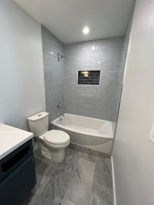 Trabajos - Remodelaciónes de baños y Roof CLEANIG.
