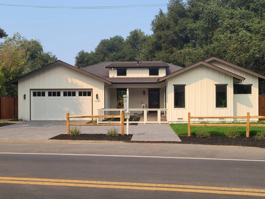 New 3,260 SF Single Story Residence in Los Altos - Teardown of existing residence with detached garage and construction of new 3,260 SF single story residence with attached garage. Vaulted Ceilings throughout