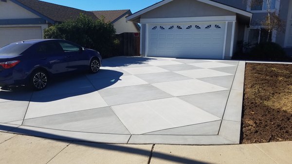 Concrete driveways ! - Concrete is valued for its durability and customizable design options, serving both functional and aesthetic purposes in flatwork surfaces such as driveways, patios and walkways. When looking for the classic traditional hardscape look then concrete is what you want. Being the most versatile and widely popular choice you can never go wrong with concrete. Concrete driveways ! - Concrete is valued for its durability and customizable design options, serving both functional and aesthetic purposes in flatwork surfaces such as driveways, patios and walkways. When looking for the classic traditional hardscape look then concrete is what you want. Being the most versatile and widely popular choice you can never go wrong with concrete.