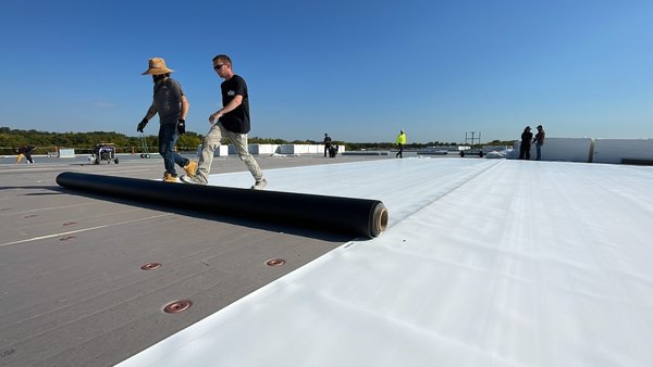National Contracting Commercial builds - Here at National we Have the ability to change your homes roof as well as your Businesses Roof !
From residential to commercial our Work is always Second to none 🤝 National Contracting Commercial builds - Here at National we Have the ability to change your homes roof as well as your Businesses Roof !
From residential to commercial our Work is always Second to none 🤝